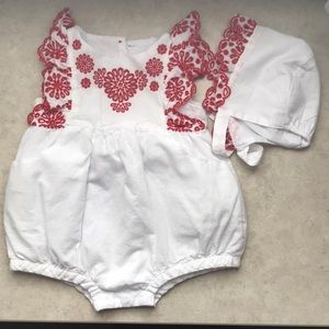 Baby girl romper with matching bonnet
